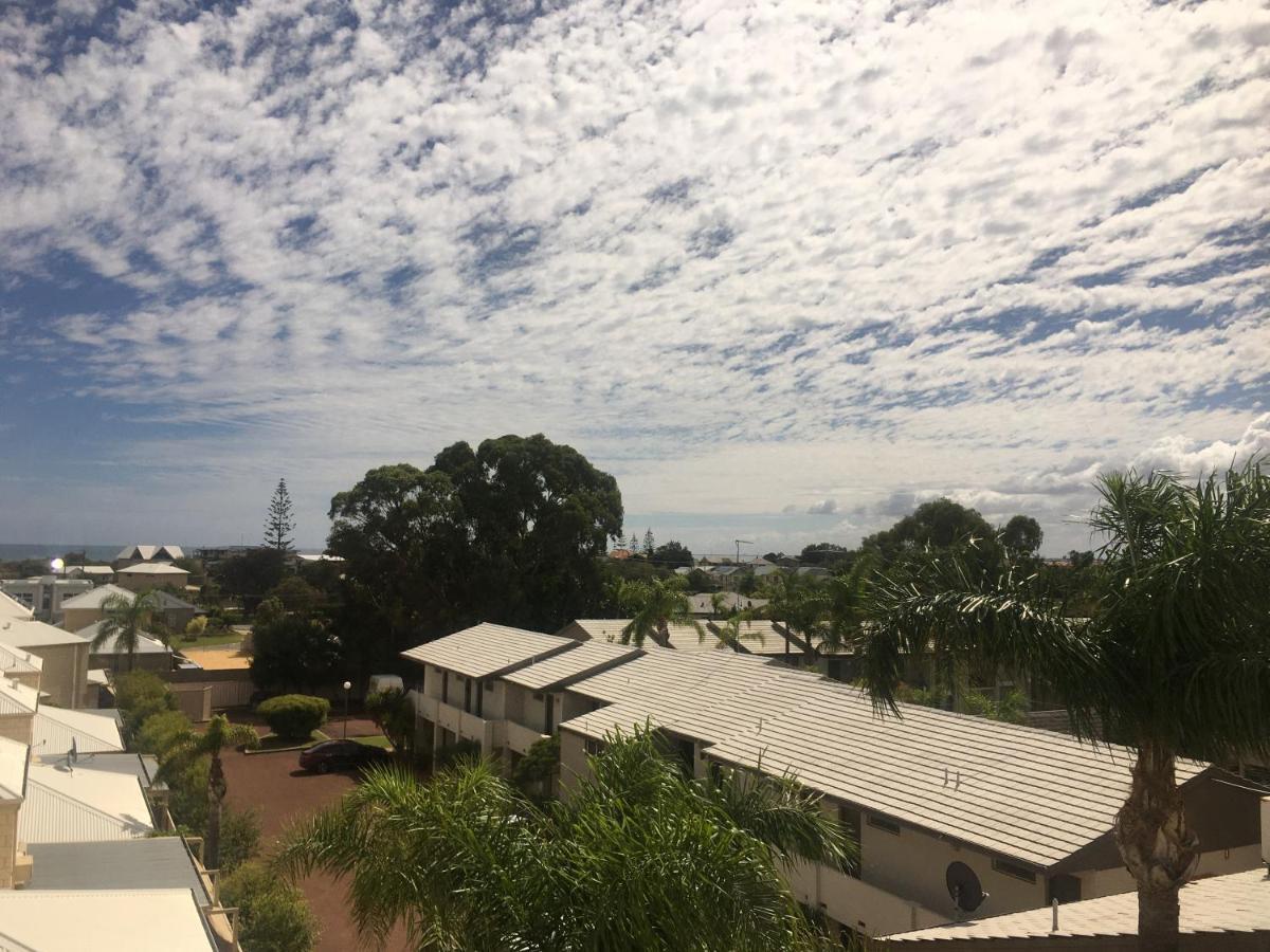 Villa Serenity On The Terrace Mandurah Exterior foto